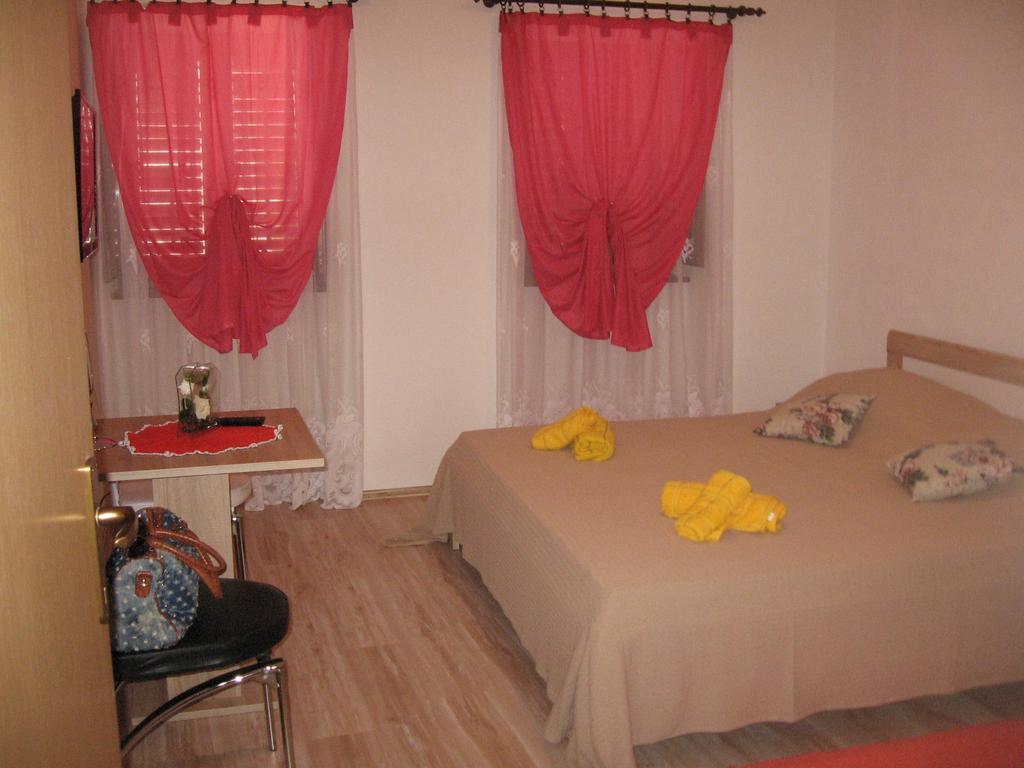 Apartments Alen Пазин Екстер'єр фото